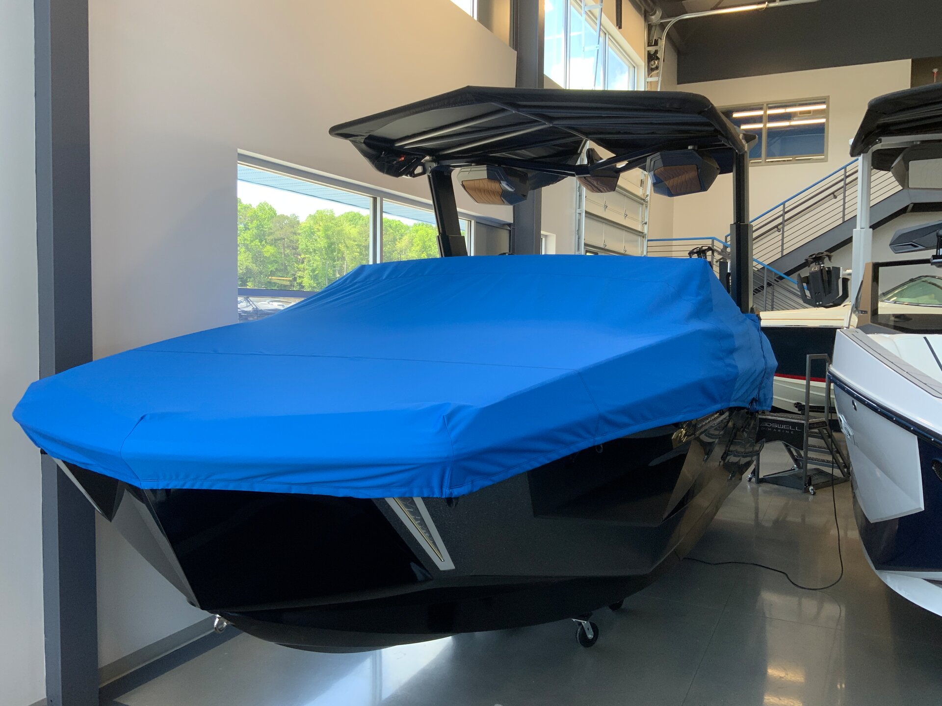 Custom-fit cover installed on Correct Craft Super AIR Nautique G25 Inboard