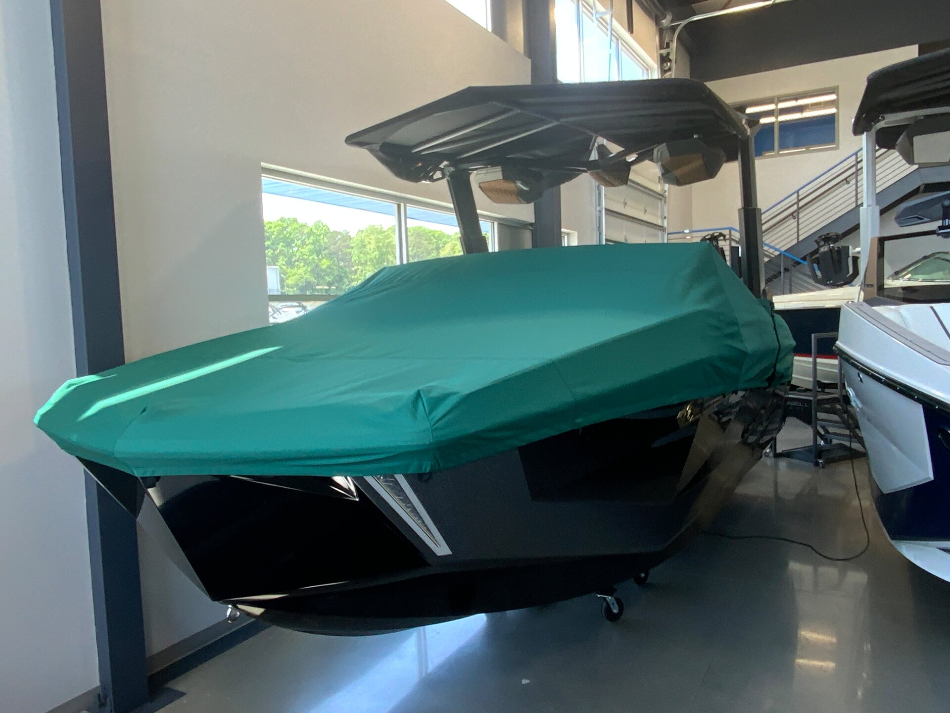 Custom-fit cover installed on Correct Craft Super AIR Nautique G25 Inboard