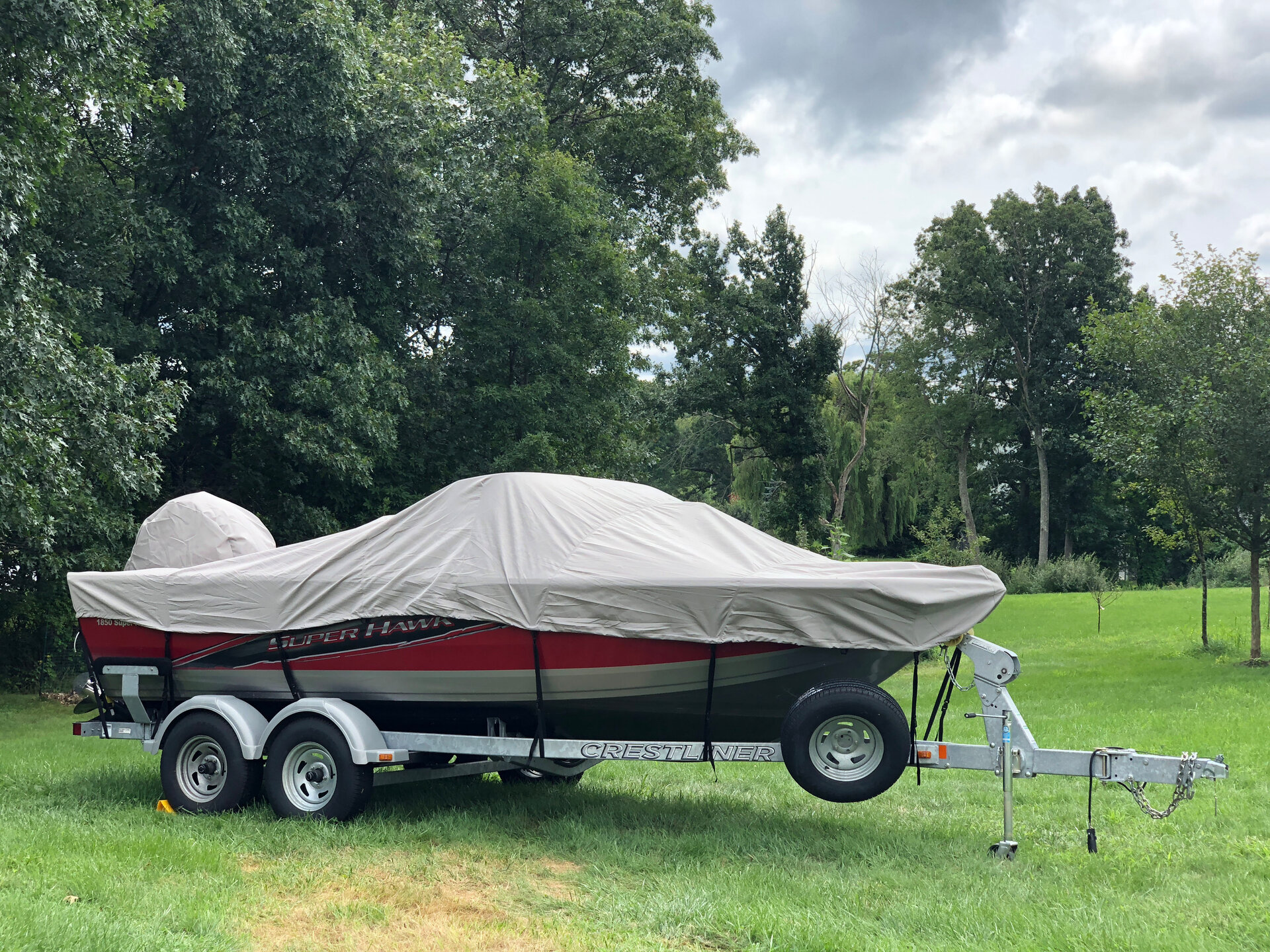 Custom-fit cover installed on Crestliner 1850 Super Hawk Outboard