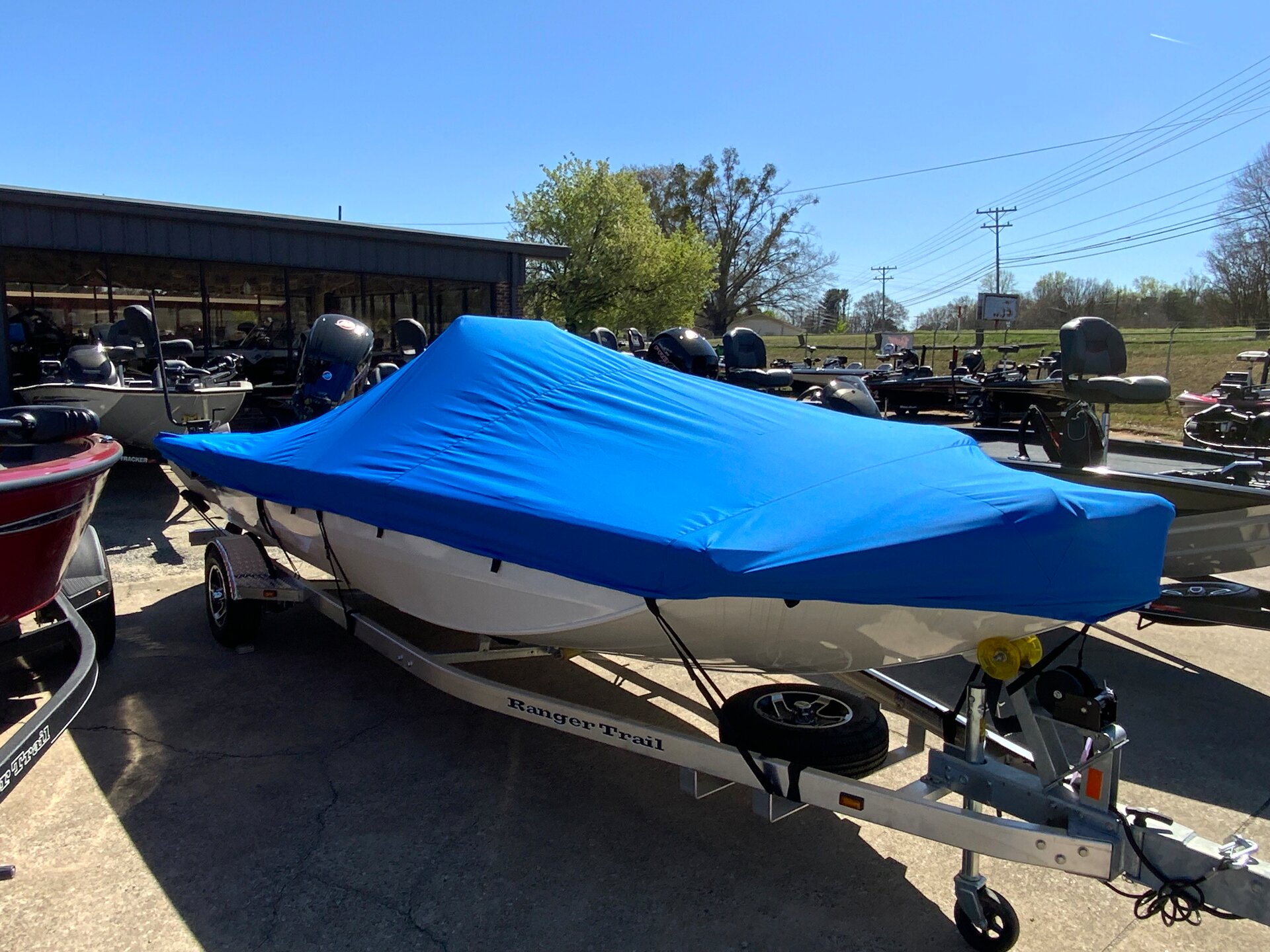 Custom-fit cover installed on Ranger RB 190 Outboard