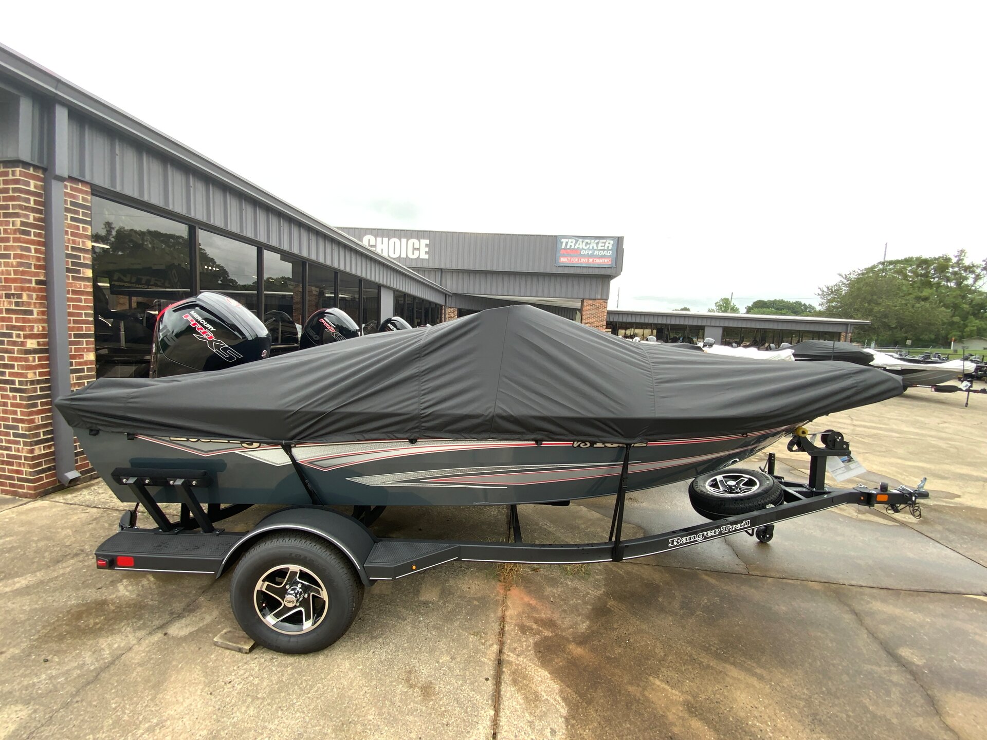 Custom-fit cover installed on Ranger VS1782 WT Angler Outboard